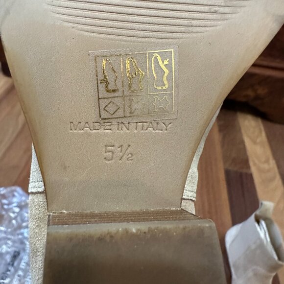 Everlane Western Style Suede Ankle Boots - Picture 7 of 12